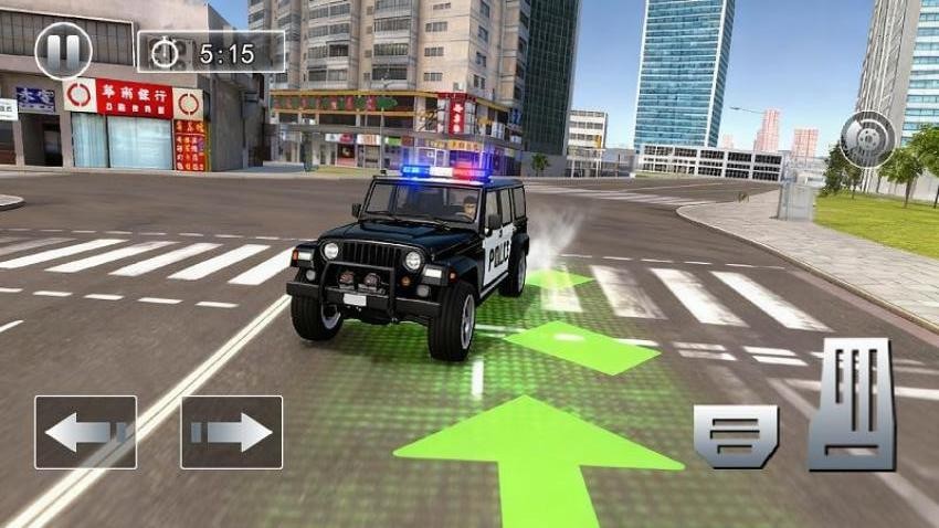 警车狂飙赛
