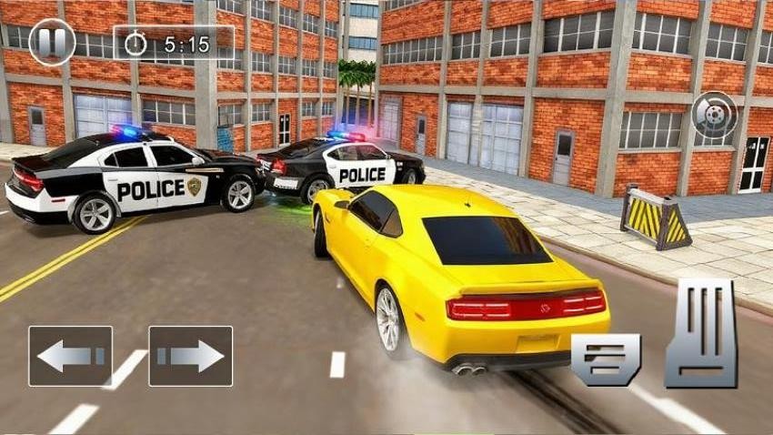 警车狂飙赛